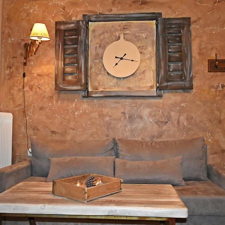 Agiaz' Bed & Breakfast Arachova Bagian luar foto
