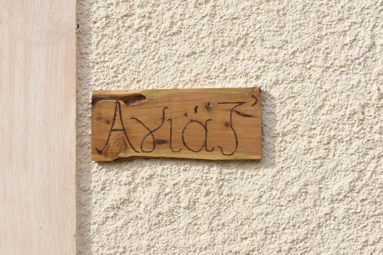 Agiaz' Bed & Breakfast Arachova Bagian luar foto